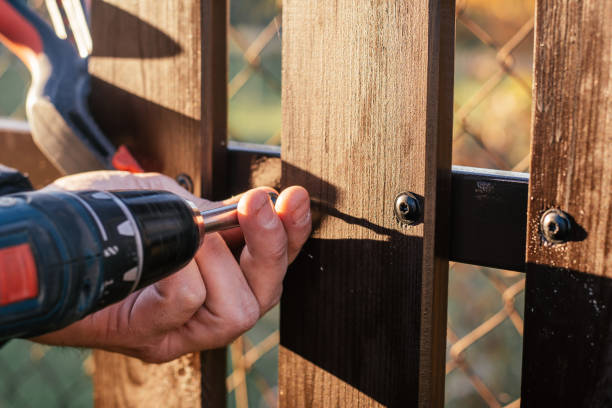 reliable fencing in Woodford